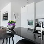度假居 3 Bedroom Lovely In 杜基拉特