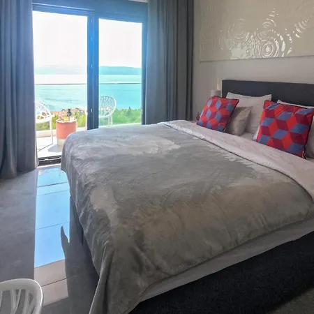 3 Bedroom Lovely In *