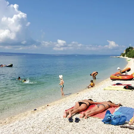 3 Bedroom Lovely In Semesterbostad