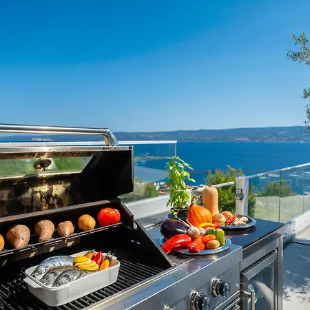 Awesome In With Private Swimming Pool, Be Inside Or Outside دوغي رات