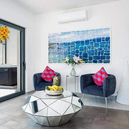 3 Bedroom Lovely In Σπίτι διακοπών