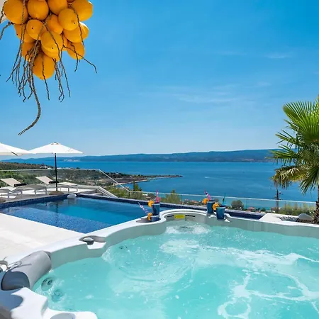 Awesome In With Private Swimming Pool, Be Inside Or Outside * دوغي رات