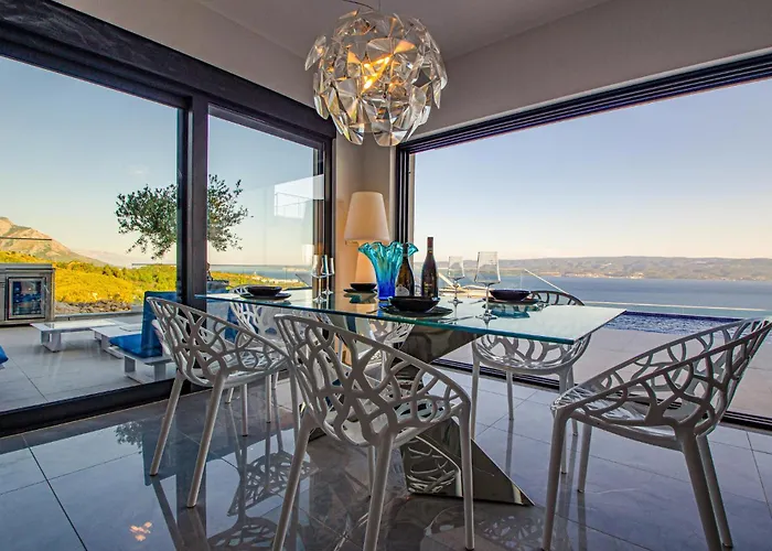 3 Bedroom Lovely In Semesterbostad Dugi Rat