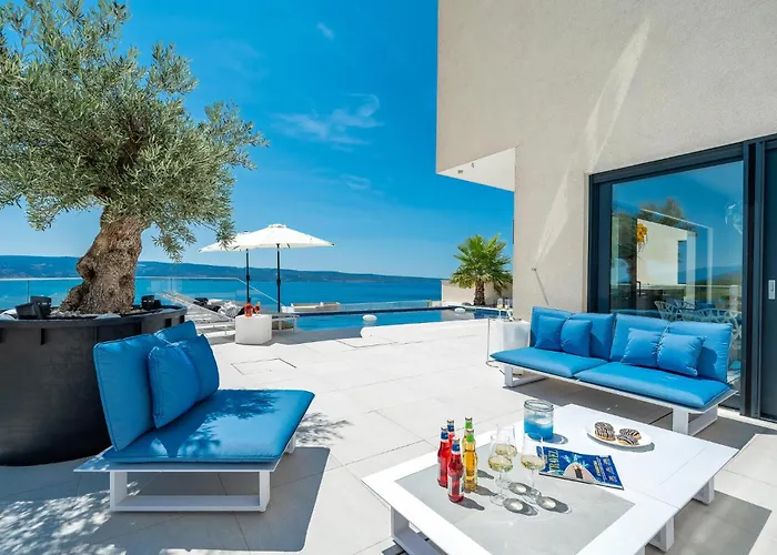 3 Bedroom Lovely In Semesterbostad Dugi Rat