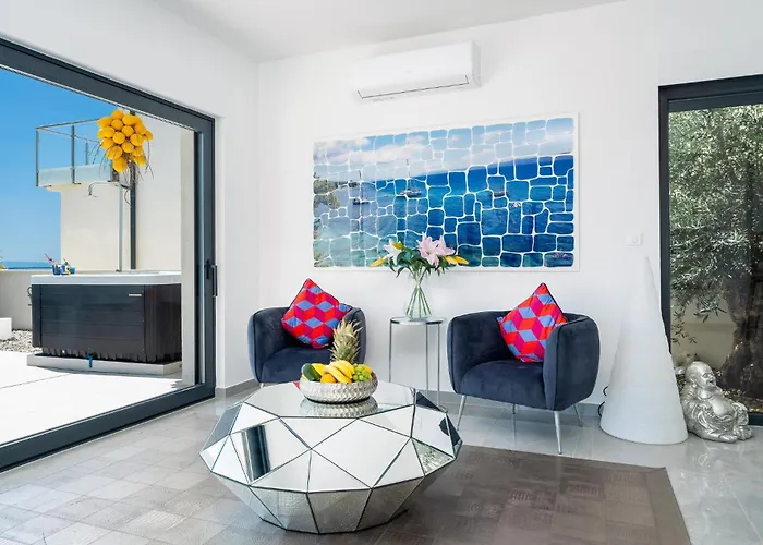 3 Bedroom Lovely In Semesterbostad