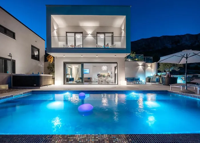 Semesterbostad 3 Bedroom Lovely In