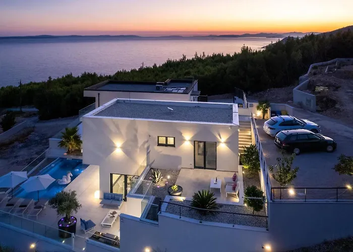 3 Bedroom Lovely In Semesterbostad *